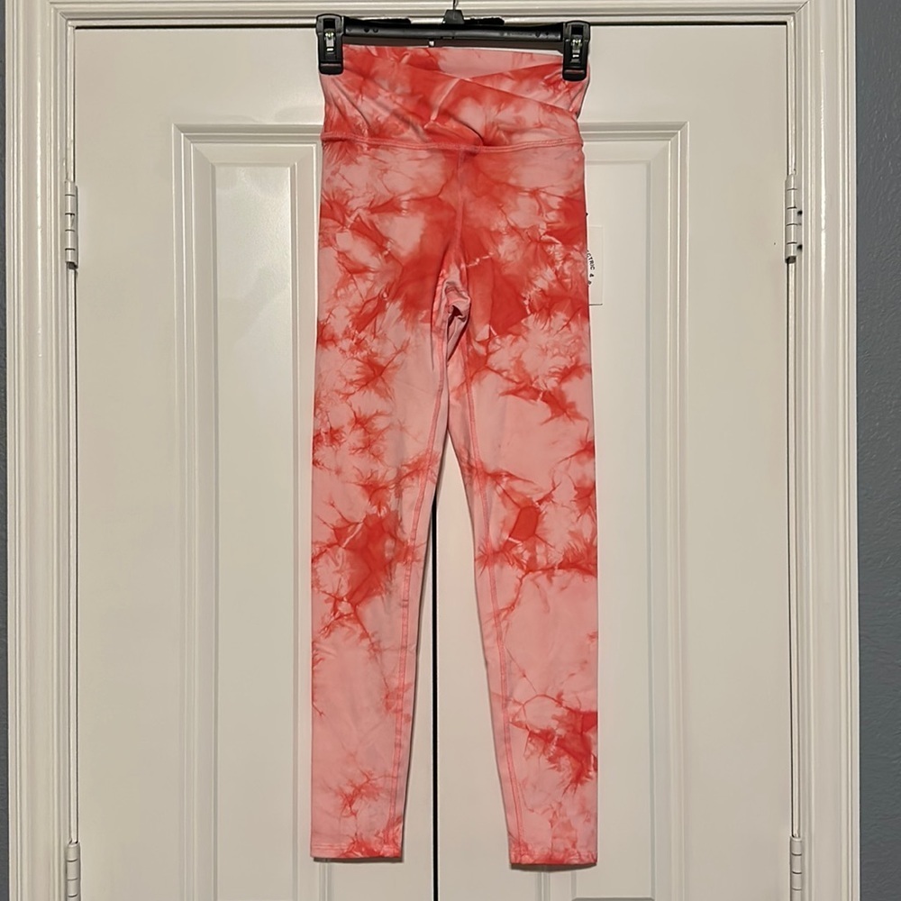 Electric and Rose Tie-dyed B front leggings size small